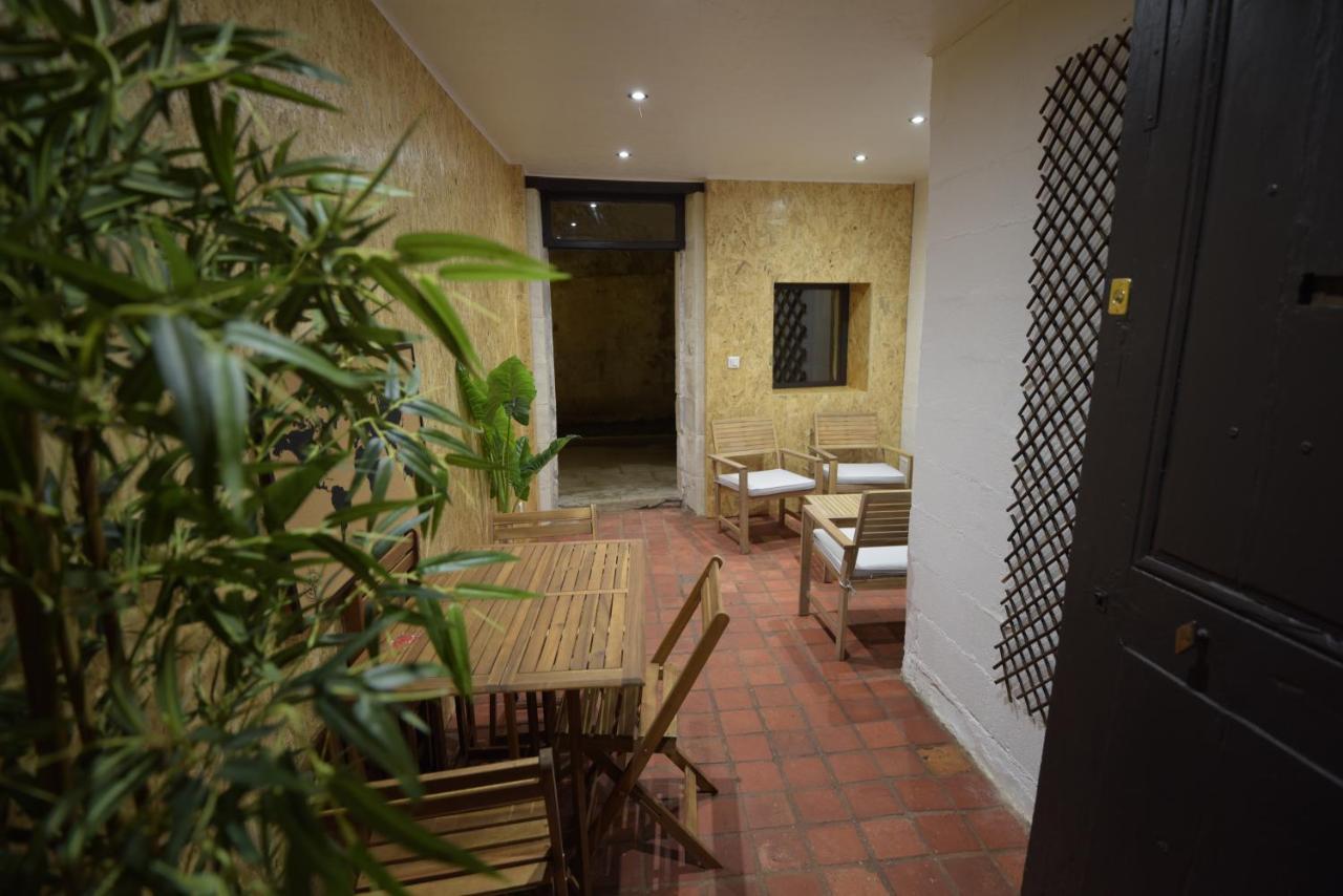 Cosy Appartement Hyper Centre Ville Avec Cour + Patio โอแซร์ ภายนอก รูปภาพ