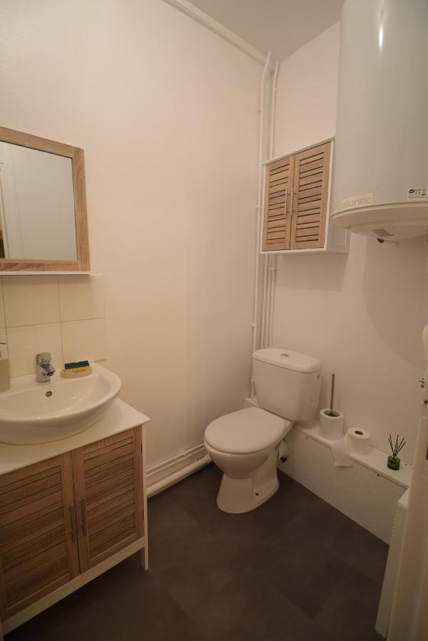 Cosy Appartement Hyper Centre Ville Avec Cour + Patio โอแซร์ ภายนอก รูปภาพ