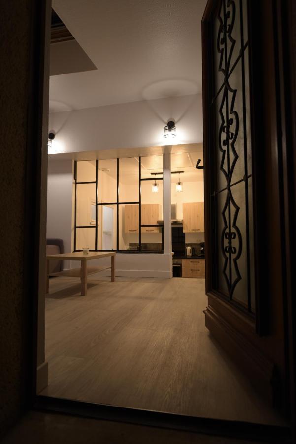 Cosy Appartement Hyper Centre Ville Avec Cour + Patio โอแซร์ ภายนอก รูปภาพ
