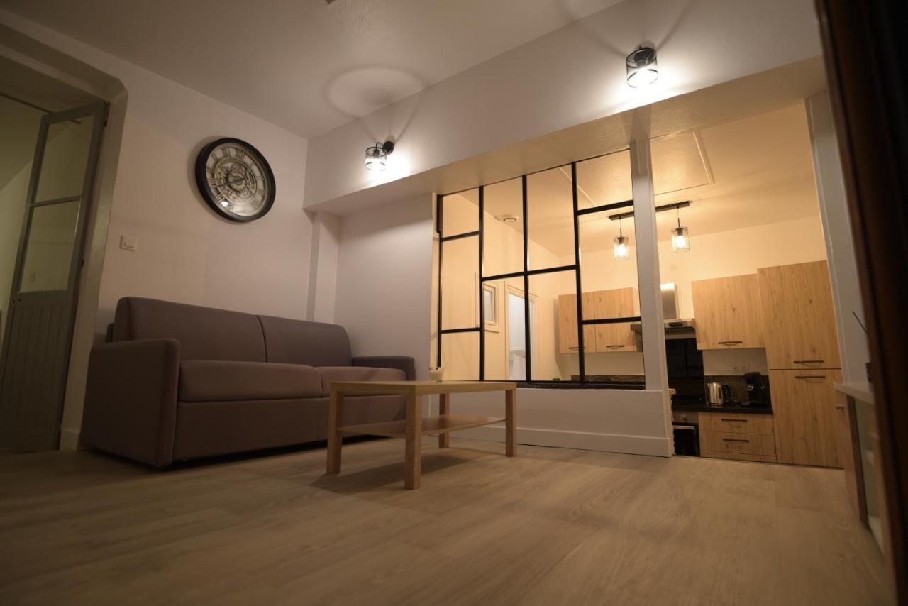 Cosy Appartement Hyper Centre Ville Avec Cour + Patio โอแซร์ ภายนอก รูปภาพ