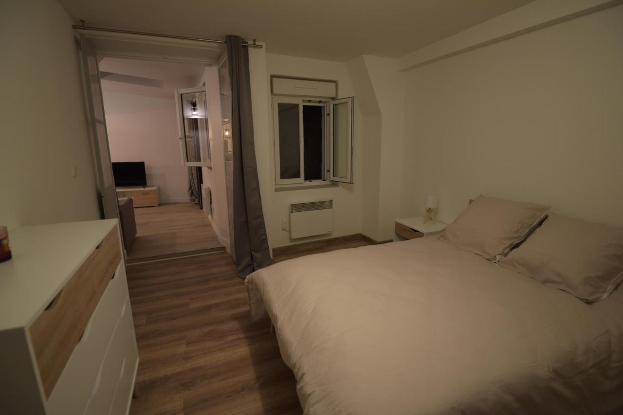 Cosy Appartement Hyper Centre Ville Avec Cour + Patio โอแซร์ ภายนอก รูปภาพ